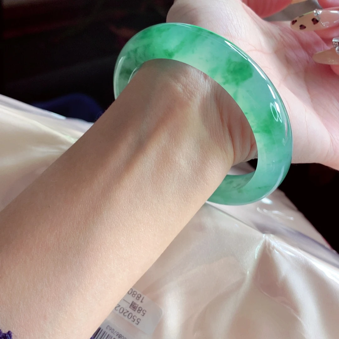 翡翠未镶嵌手镯58 绿光森林 宝藏毕业 灵