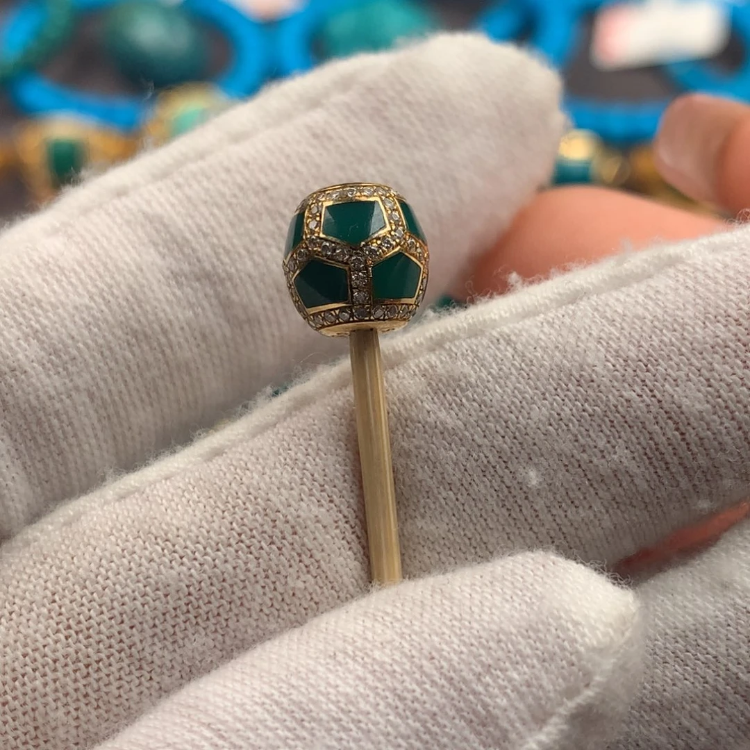 绿松石18K金镶嵌发饰8*8mm