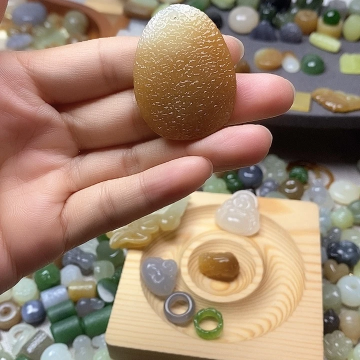 未镶嵌和田玉挂件糖白吊坠