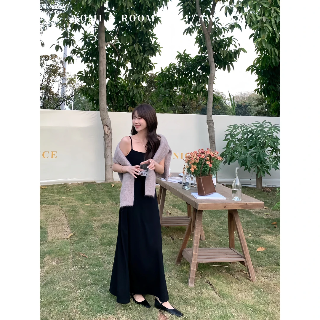 YOMI小个子定制【黑色语录】黑色显瘦吊带修身连衣裙女春季新款