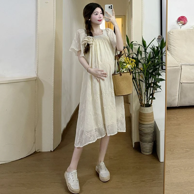 孕妇装2025夏装新款时尚方领新国风刺绣连衣裙宽松显瘦气质款仙女