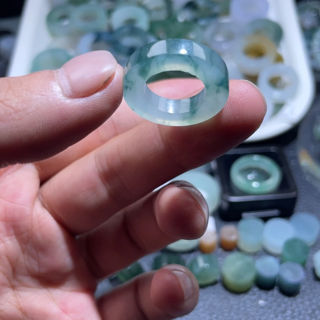 定制翡翠未镶嵌天然翡翠