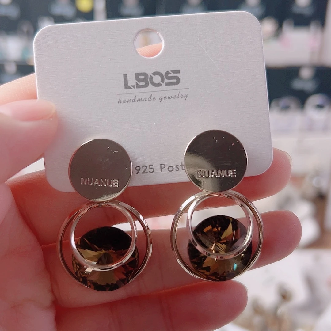 锆石纯铜合金耳环的