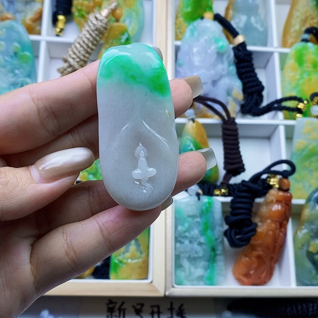 定制翡翠未镶嵌翡翠