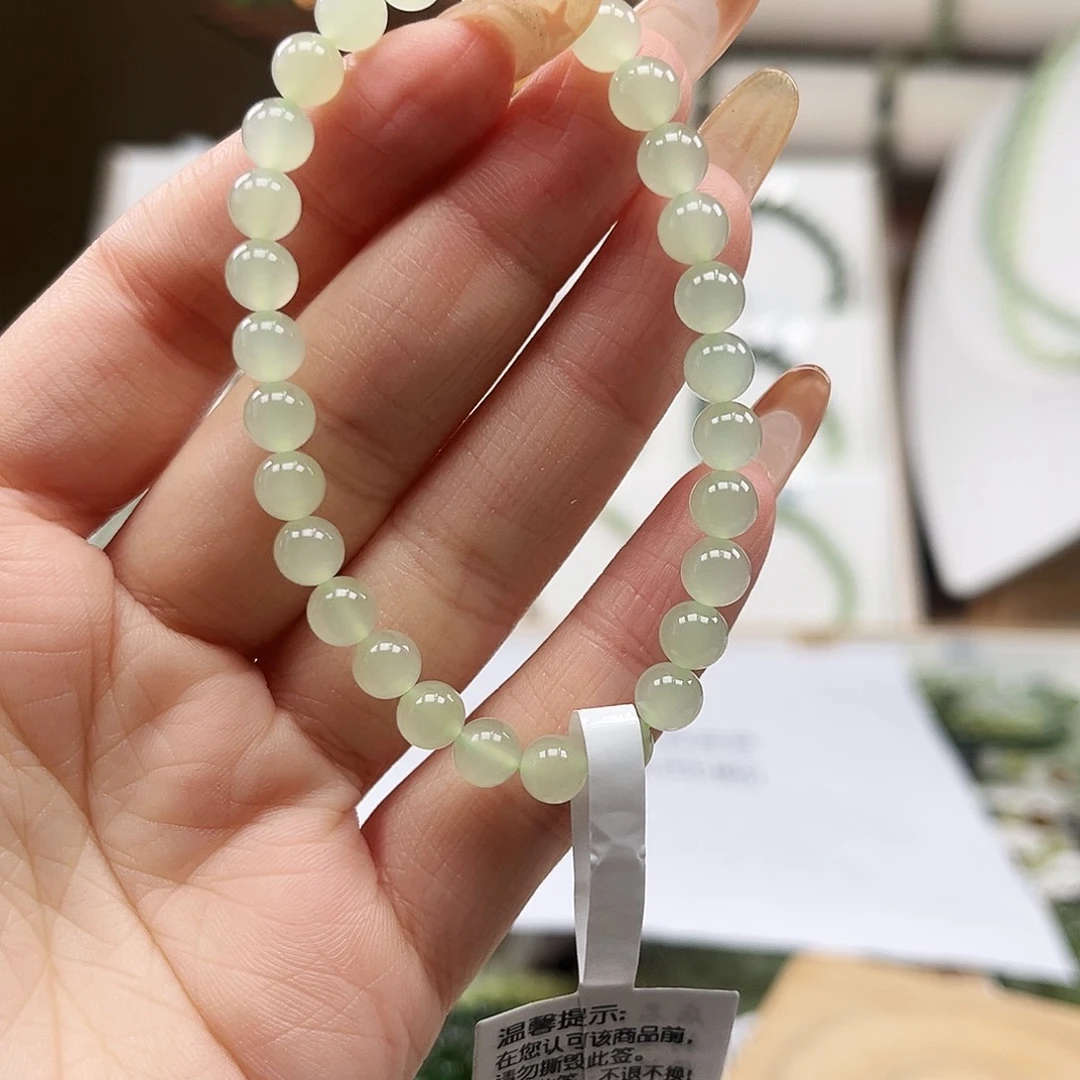 ****嫮和田玉未镶嵌手链