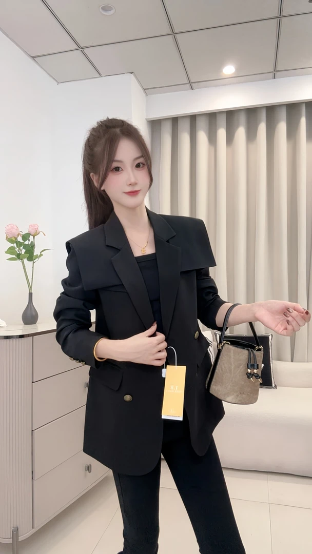 秋季时尚流行小西装外套女2025新款双排扣披肩领西服黑色上衣