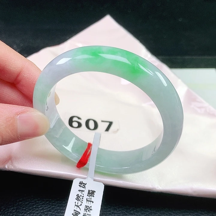 未镶嵌手镯翡翠607