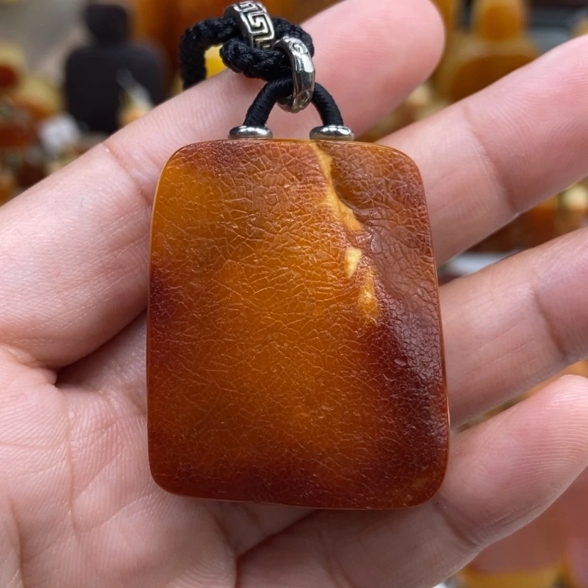 【闪购商品】琥珀颈饰未镶嵌