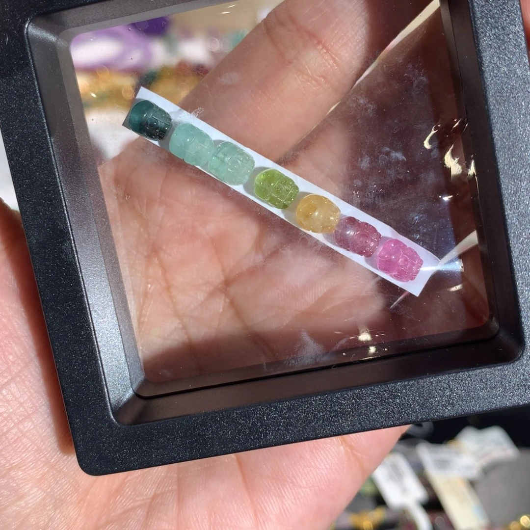 雕刻件未镶嵌碧玺