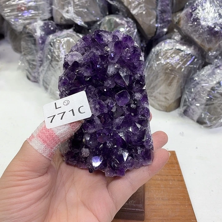 水晶摆件未镶嵌天然紫水晶