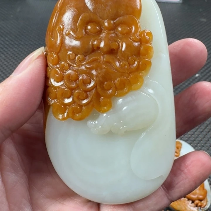 和田玉颈饰未镶嵌可***神