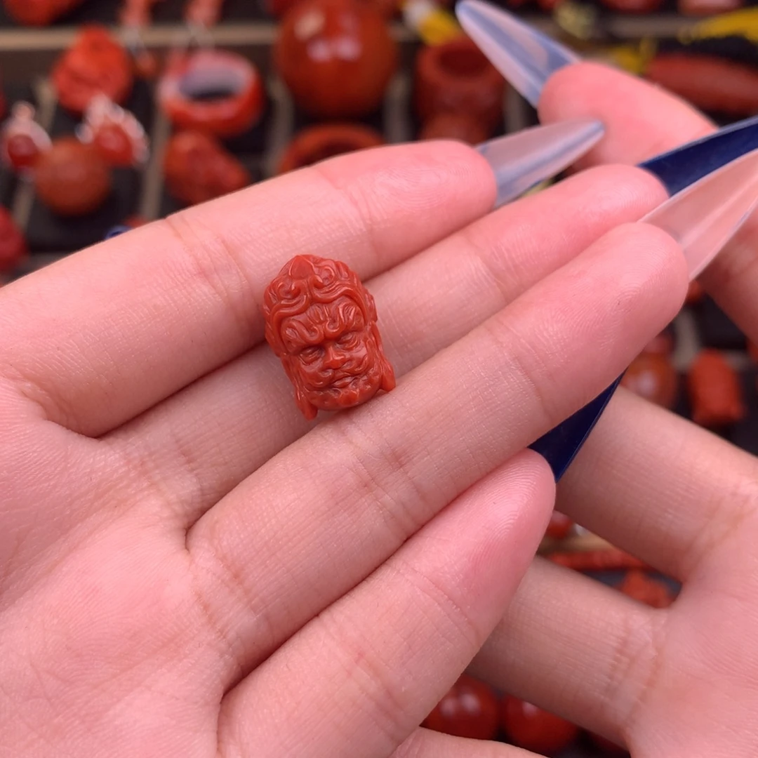 南红玛瑙未镶嵌精工雕刻黄财神11+