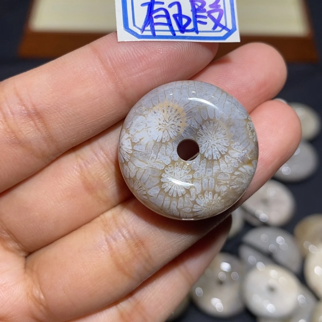 【闪购商品】未镶嵌珊瑚玉硅化玉