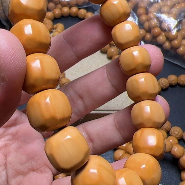 猴头核桃手串啦啦啦