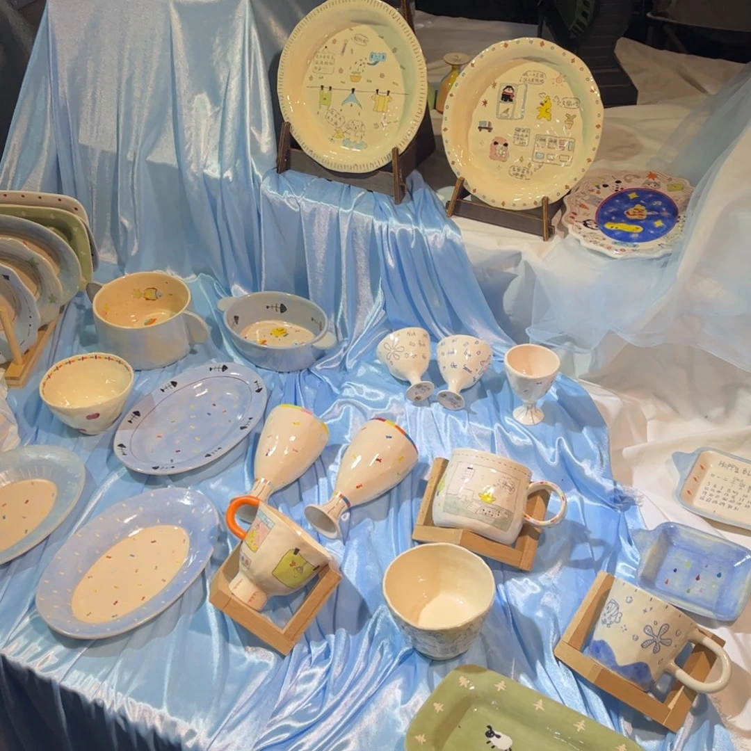 瓷片8822一起逛集市啦