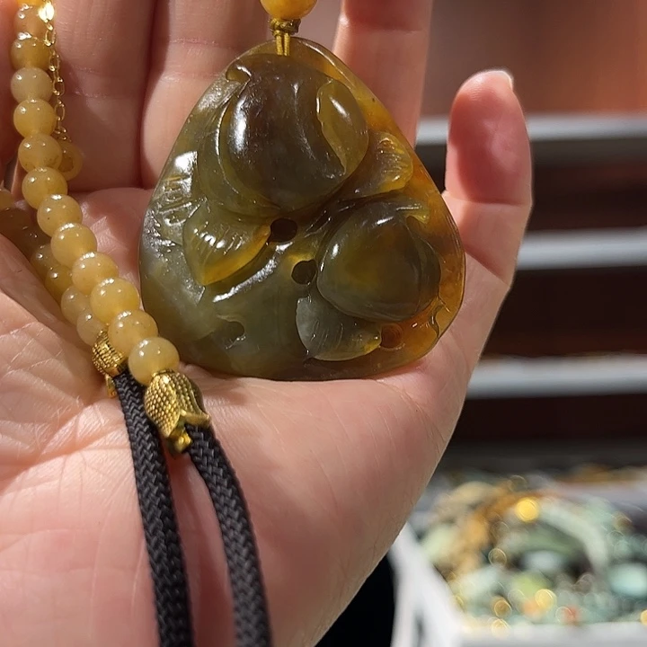 岫玉未镶嵌毛衣链