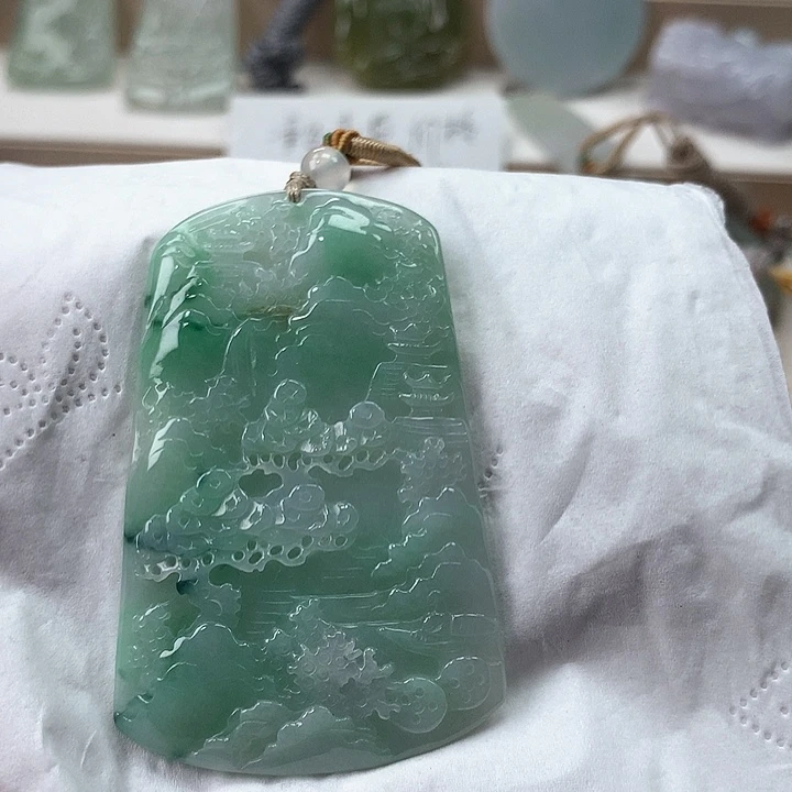 未镶嵌定制翡翠山水 净货 无鉴赏