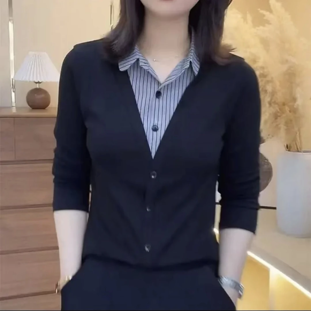 2025秋季新款竖条纹翻领假两件拼接显瘦时尚气质衬衫女士上衣