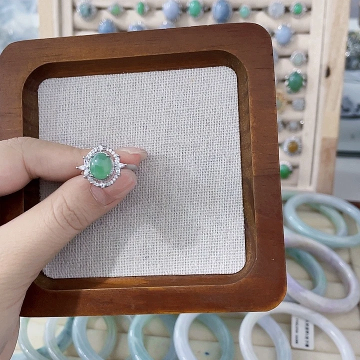 翡翠未镶嵌颈饰天然翡翠Ａ货