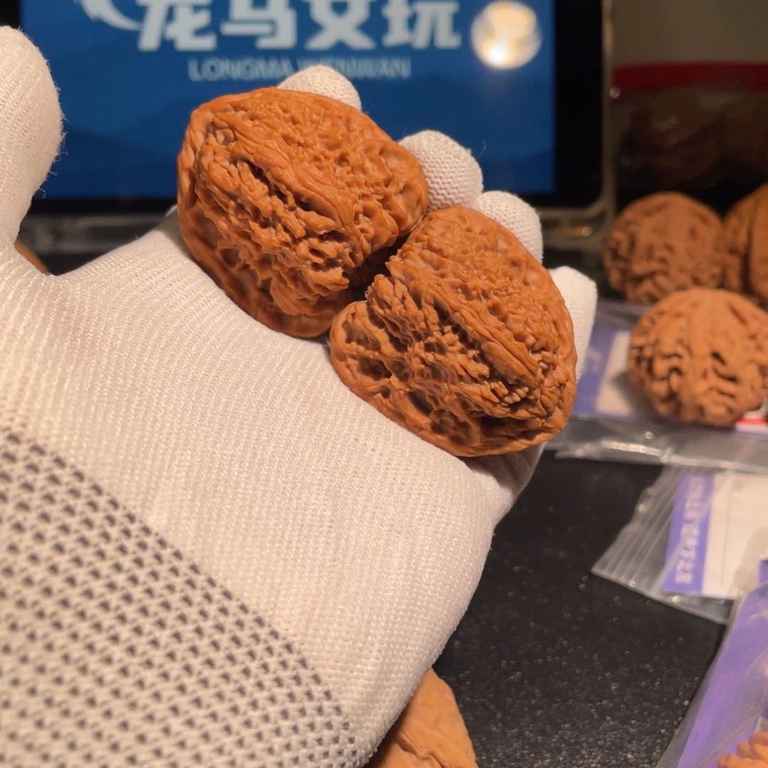 吊坠桃核三角疆凹低 全品