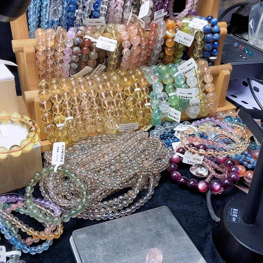 水晶手串未镶嵌刘*玥粉晶随形