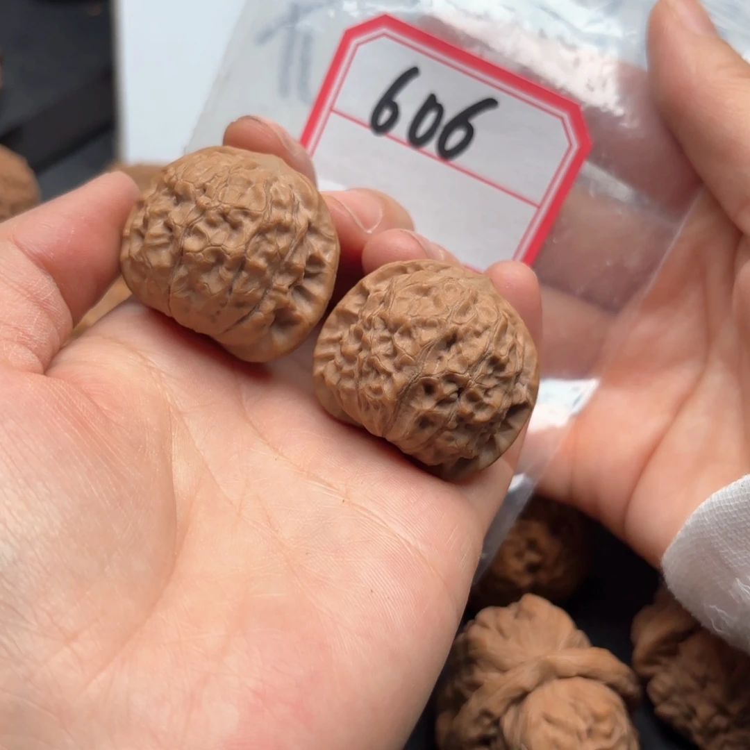 文玩核桃吊坠Z**樂石门元宝