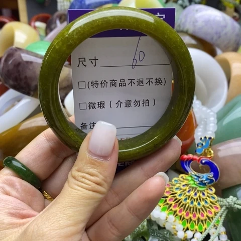 未镶嵌蛇纹石玉手镯