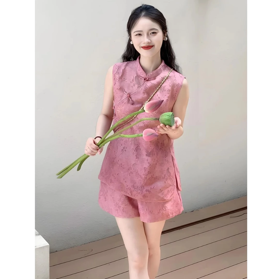 2025新款夏日新中式国风气质减龄独特超好看盘扣上衣短裤两件套女