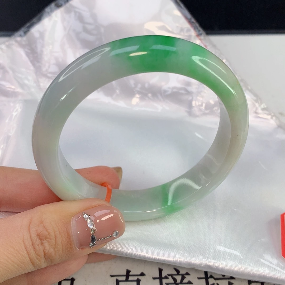 翡翠手镯未镶嵌天然A货翡翠023