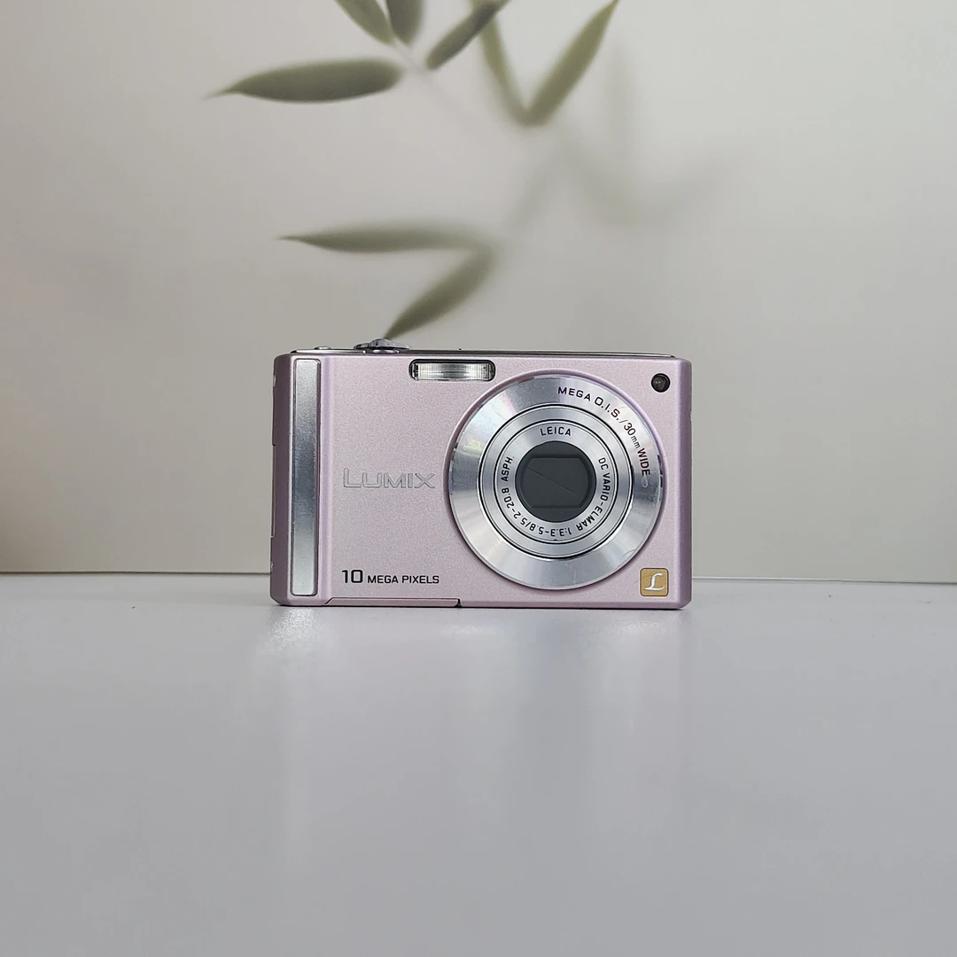 95新 Panasonic/松下 FS20粉色CCD相机 冷白皮卡片机1000万像素