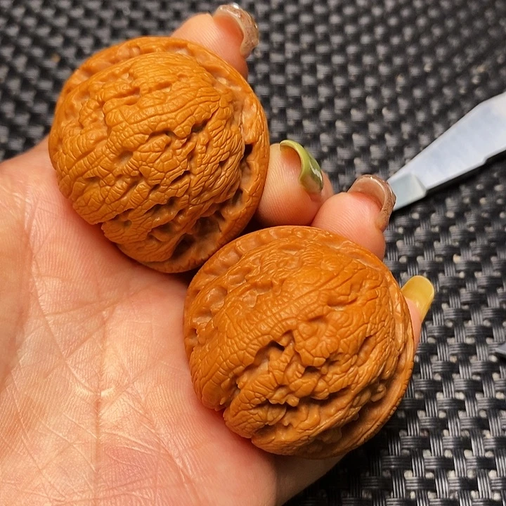文玩核桃把件秦岭核桃
