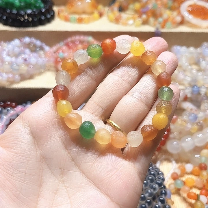 灵***在玛瑙/玉髓未镶嵌手链