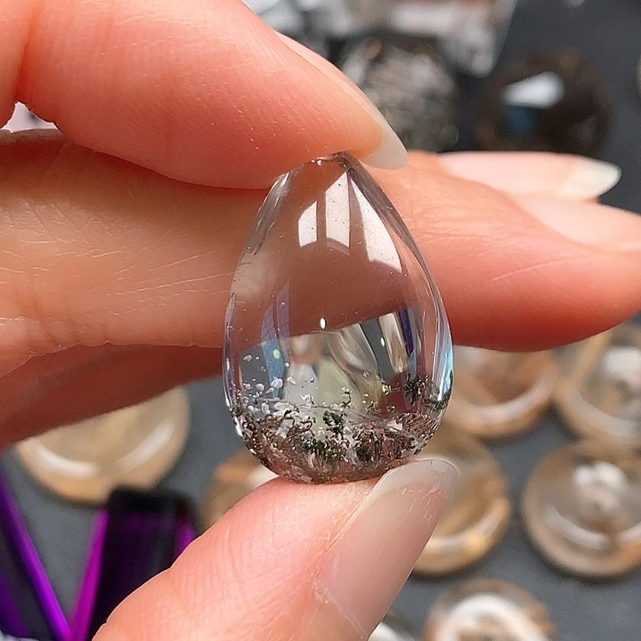 未镶嵌吊坠(不含链)水晶招**格