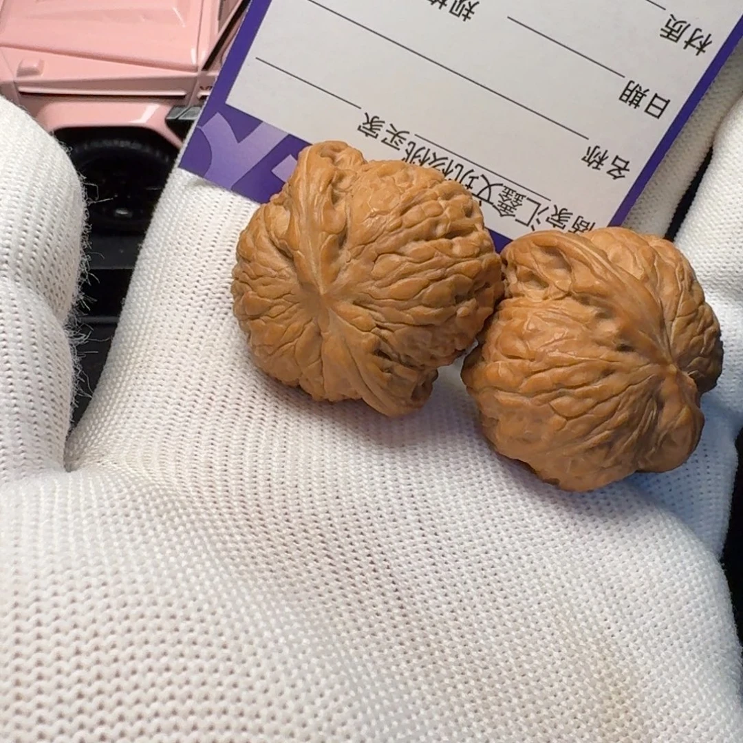 皮***丘吊坠文玩核桃噜啦啦啦了