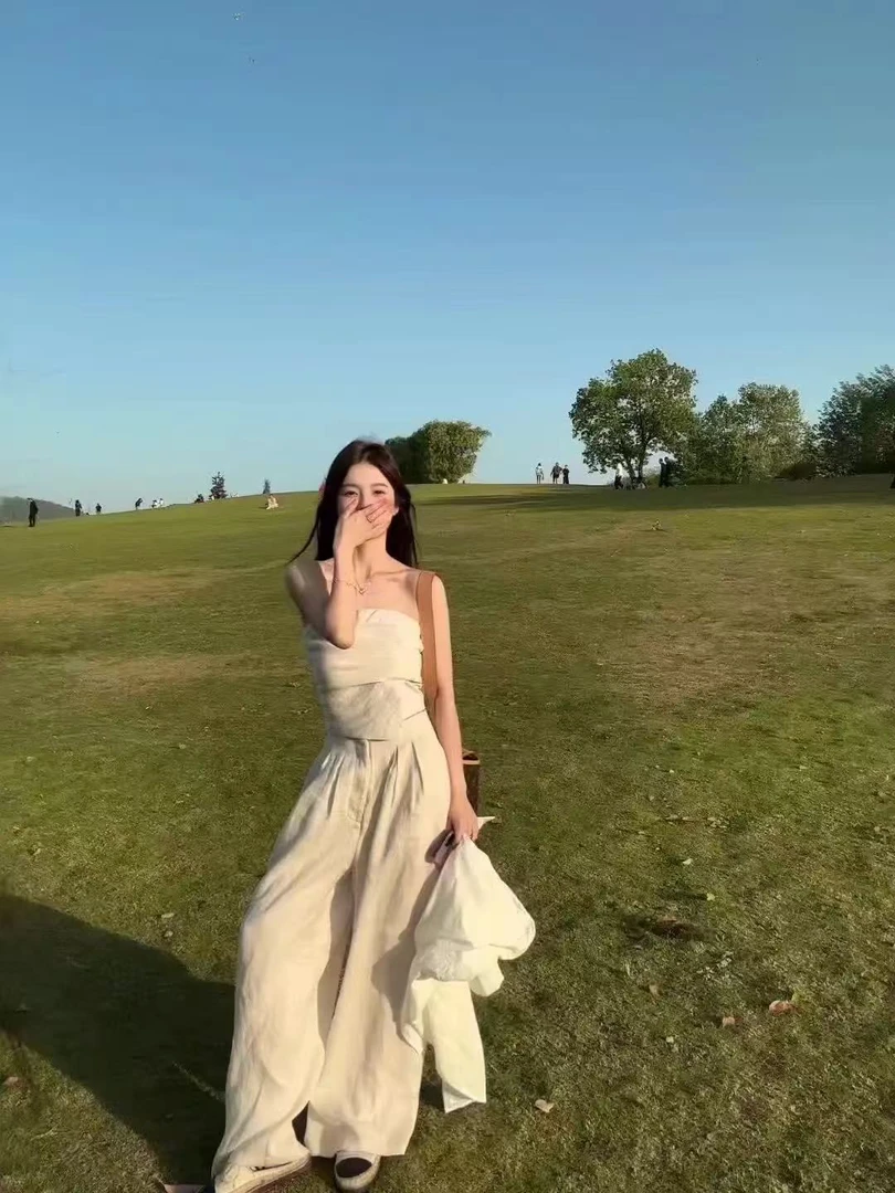 2025夏季新款时尚打底抹胸上衣气质显瘦洋气休闲百搭温柔甜美外穿