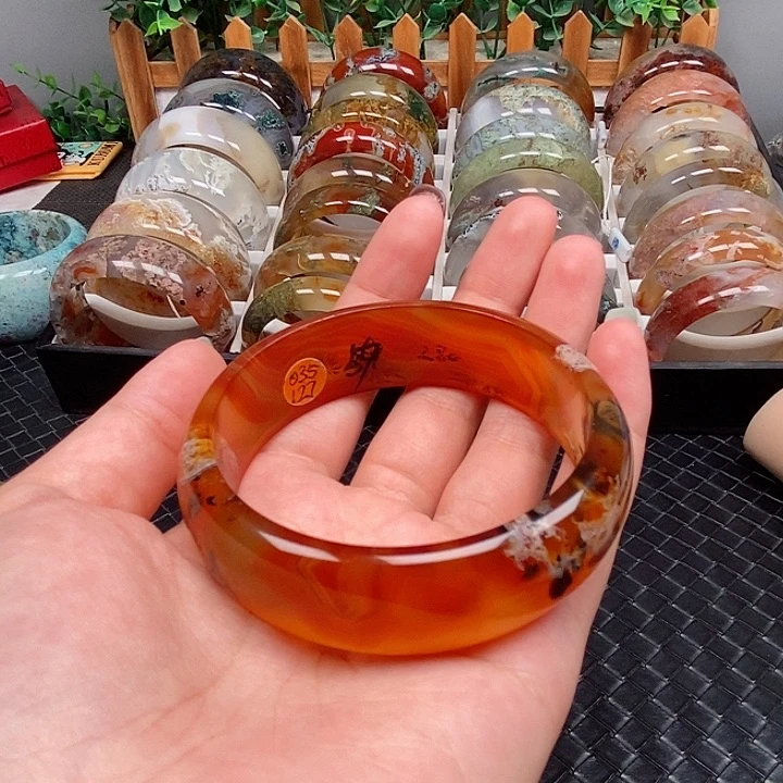 手镯玛瑙/玉髓未镶嵌永****5