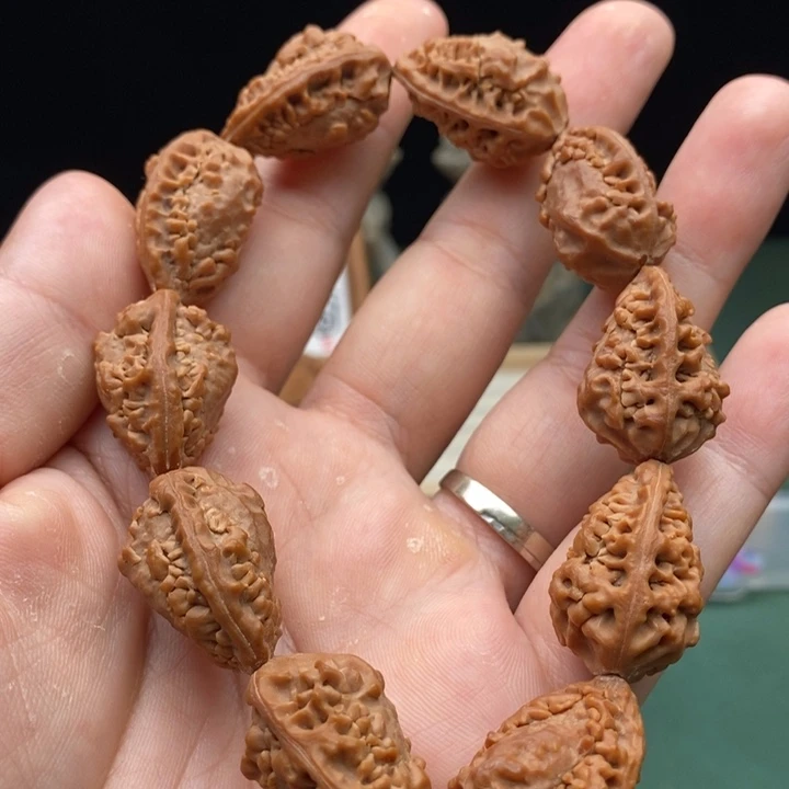 文玩核桃把件1.7+麒麟角手串