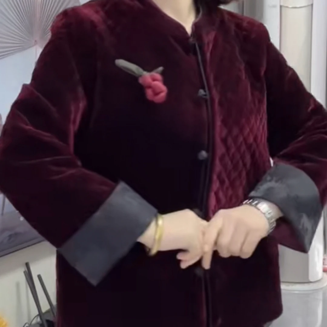 Ｍ8930秋冬新款中老年丝绒立领打格加厚保暖妈妈装外套