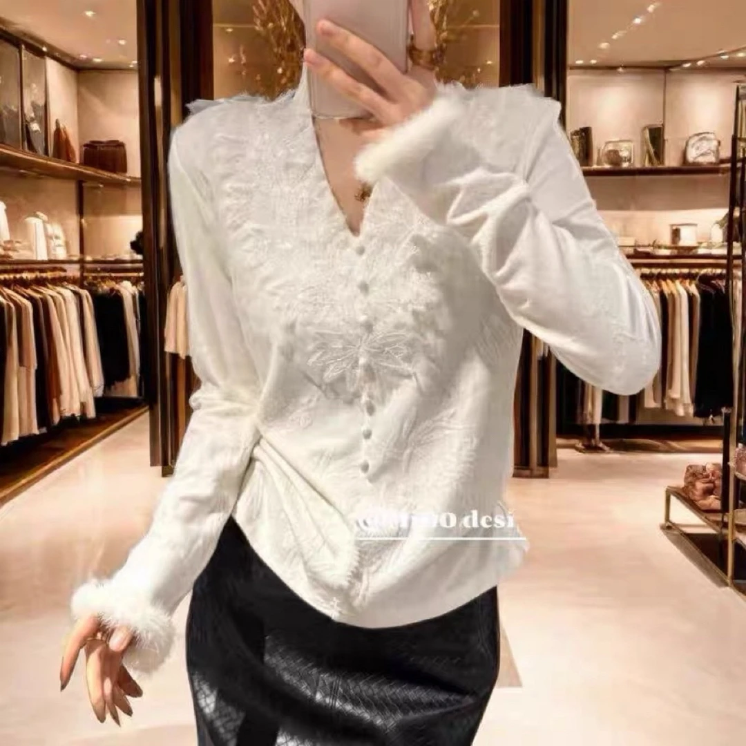 米莱jiaer/重工花朵蕾丝v领磨毛毛袖长袖内搭打底衫女T恤秋冬上衣