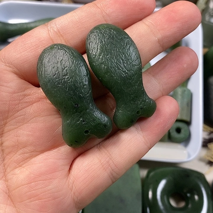 和田玉未镶嵌颈饰多样性发货，拍一发一