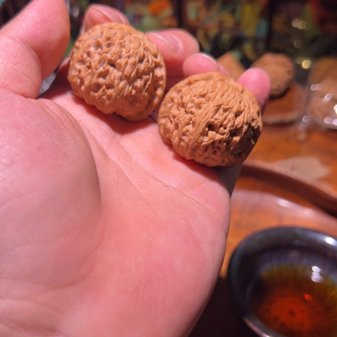 我***疼吊坠文玩核桃38全品球白一对