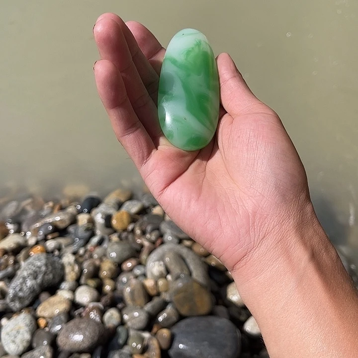 未镶嵌和田玉（糖玉）珠宝奇石