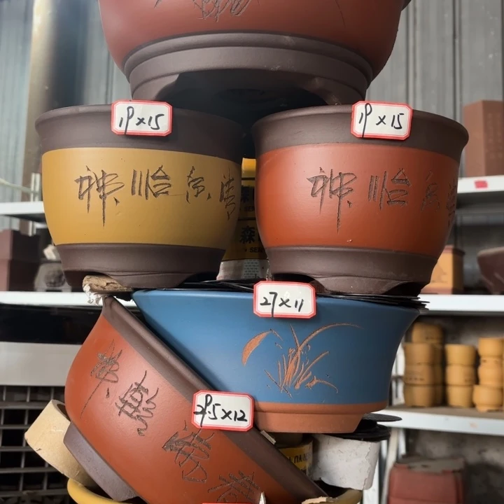 紫砂花盆100-4。