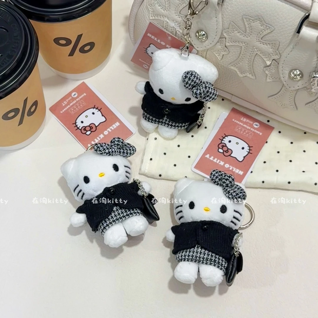 Me%联名系列黑色千鸟格背包hellokitty包包挂件挂饰毛绒挂件