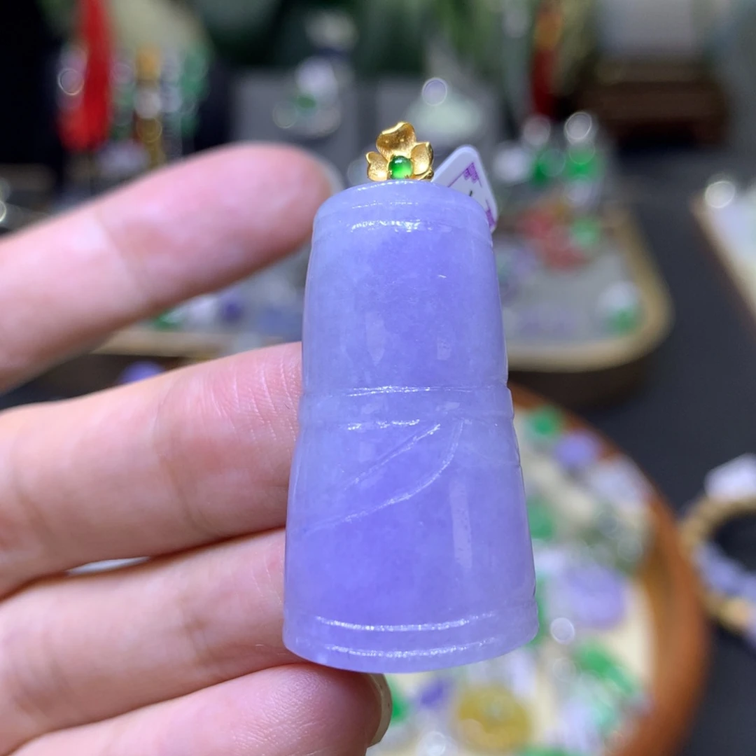 翡翠18K金镶嵌颈饰翡翠吊坠项链