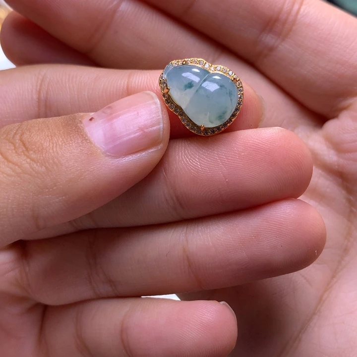 颈饰未镶嵌翡翠葫芦