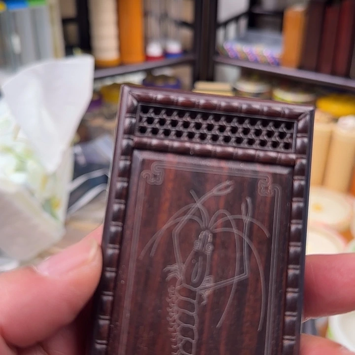 左***哥我也是一个人在外面吃的