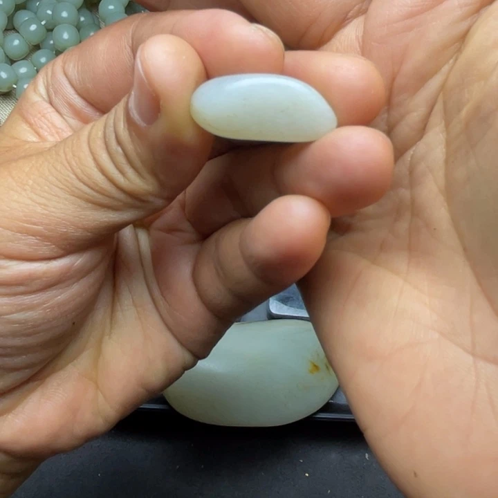 未镶嵌和田玉珠宝半成品
