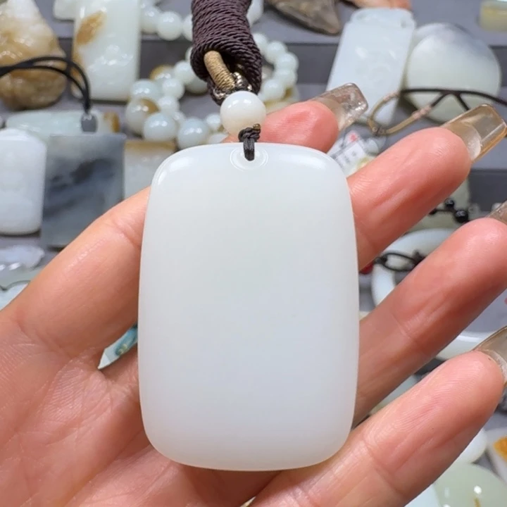 和田玉颈饰未镶嵌骆*