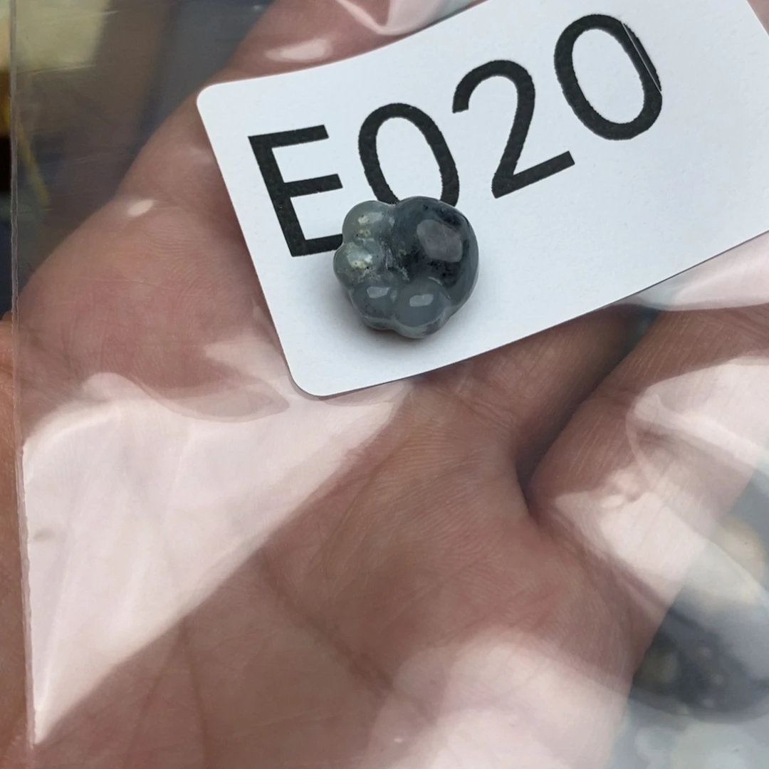 岫玉纯天然岫玉默认微瑕不退不换未镶嵌